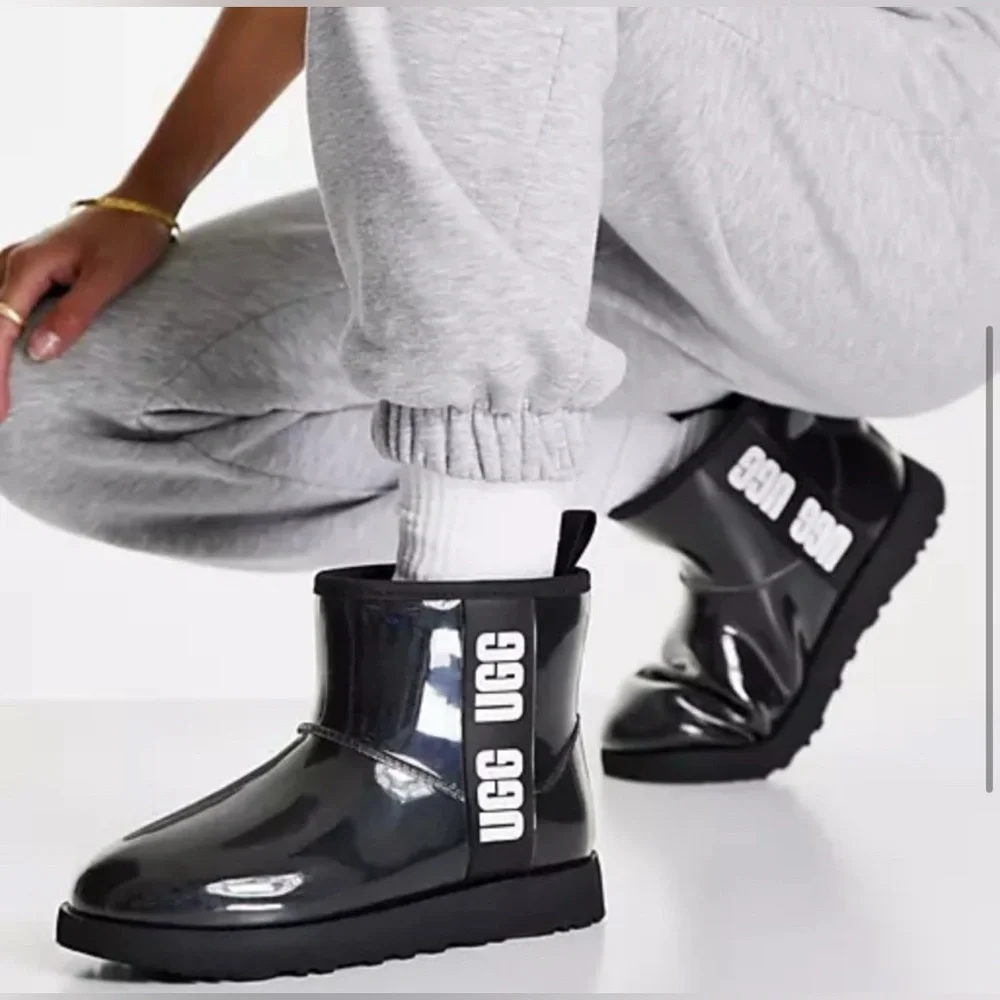 UGG Classic Clear Mini Boot Short Waterproof in Black Size 5 New
